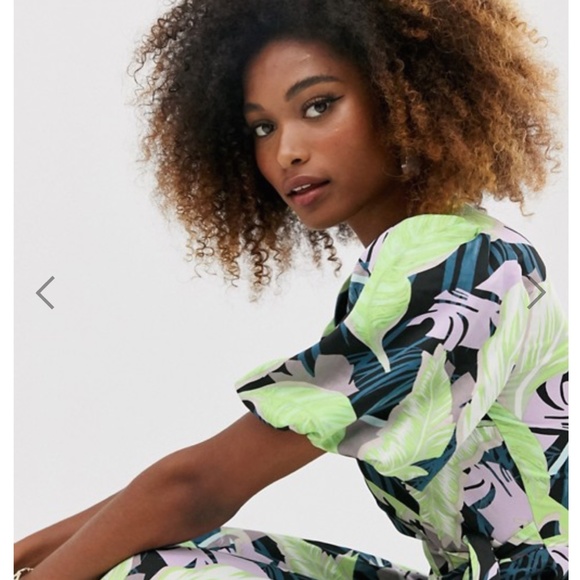 ASOS wrap skater midi dress in palm print - Picture 3 of 4